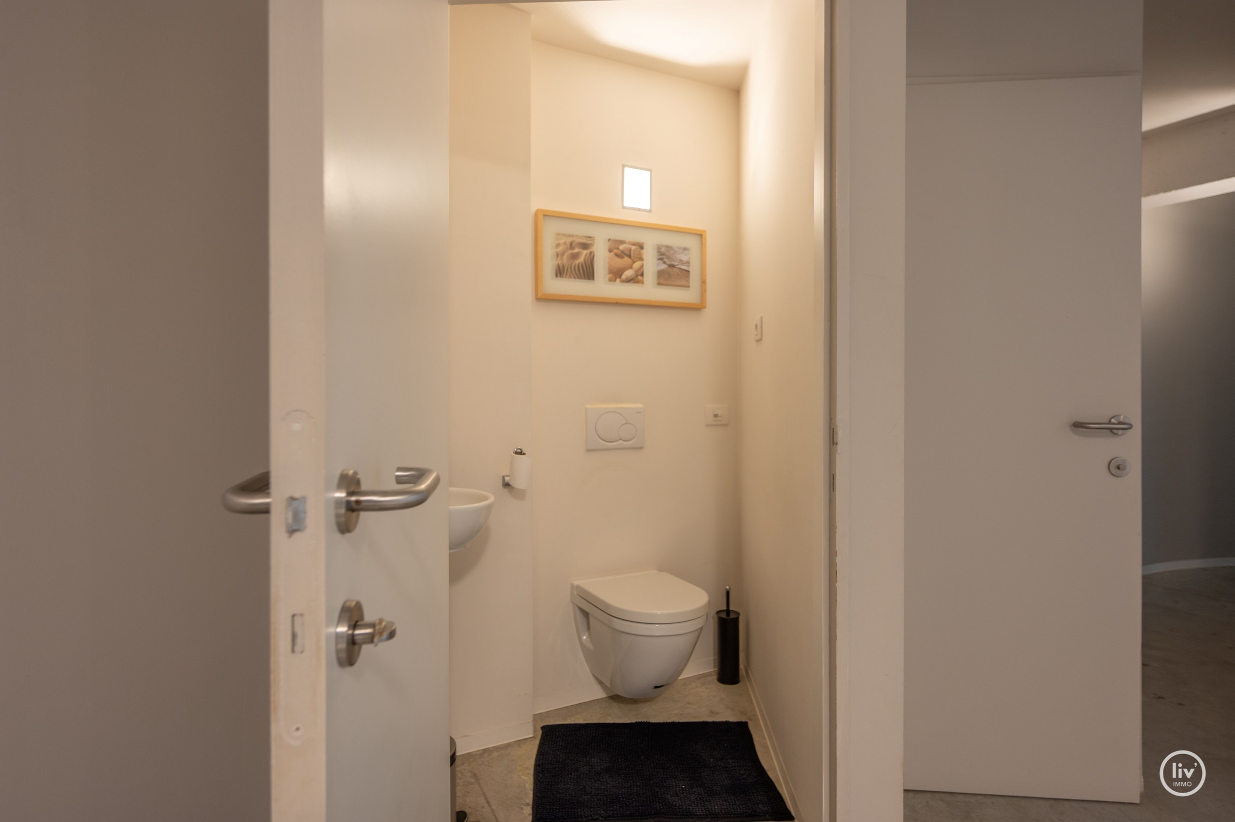 Ruim en mooi afgewerkt appartement gelegen op de zeedijk van Heist 