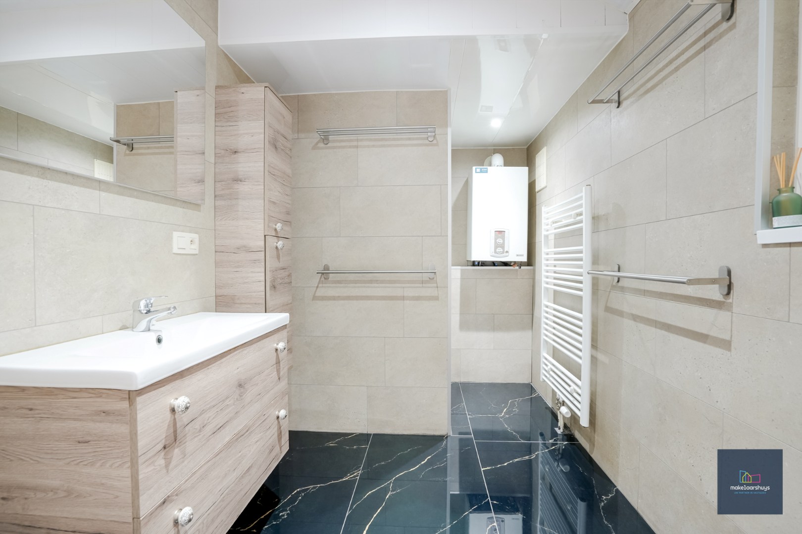 Woning met 4 slaapkamers en koer nabij centrum Gent 