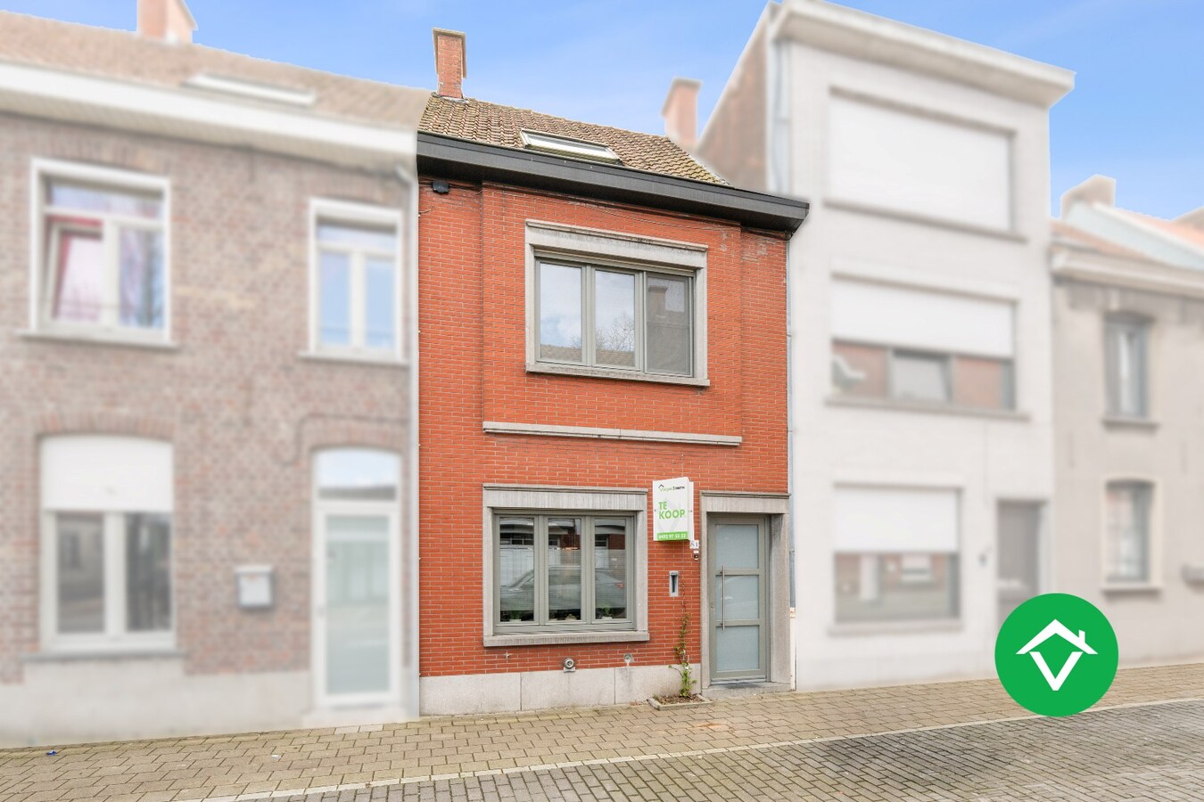 Prachtige rijwoning met 3 slaapkamers en tuin in centrum Roeselare 