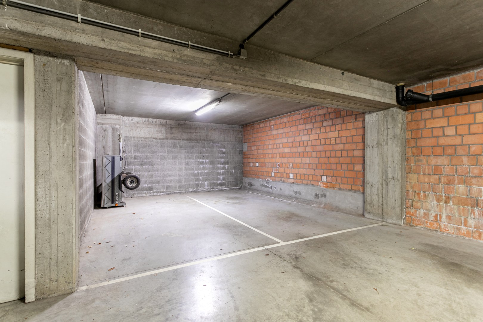 Instapklaar en energiezuinig penthouse  3 slpks., 2 badk., kelder en 2 autostpl. 