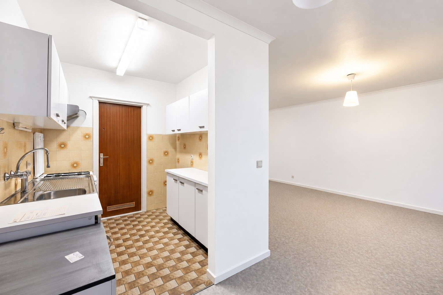 Lichtrijk appartement met 2 slaapkamers en zuidoostgericht terras nabij Gent-Dampoort 