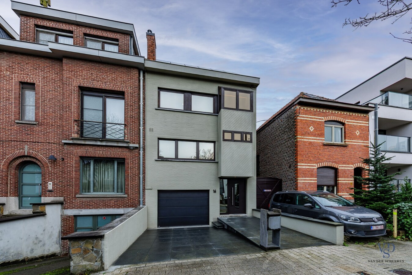 Tijdloos wonen in Gent met royale tuin 