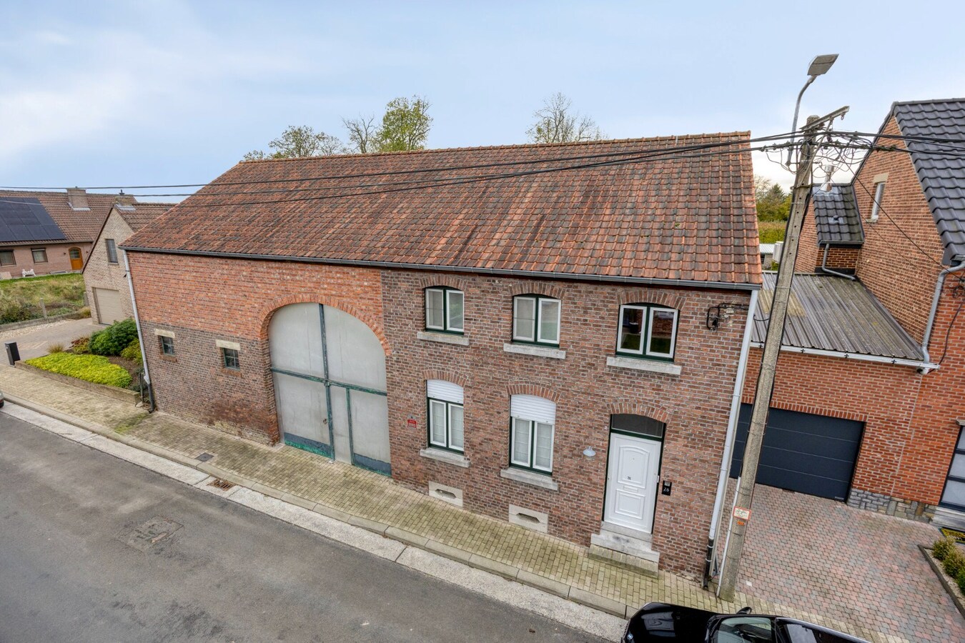 Prachtig gerenoveerde HOEVE te Landen (Neerwinden) 