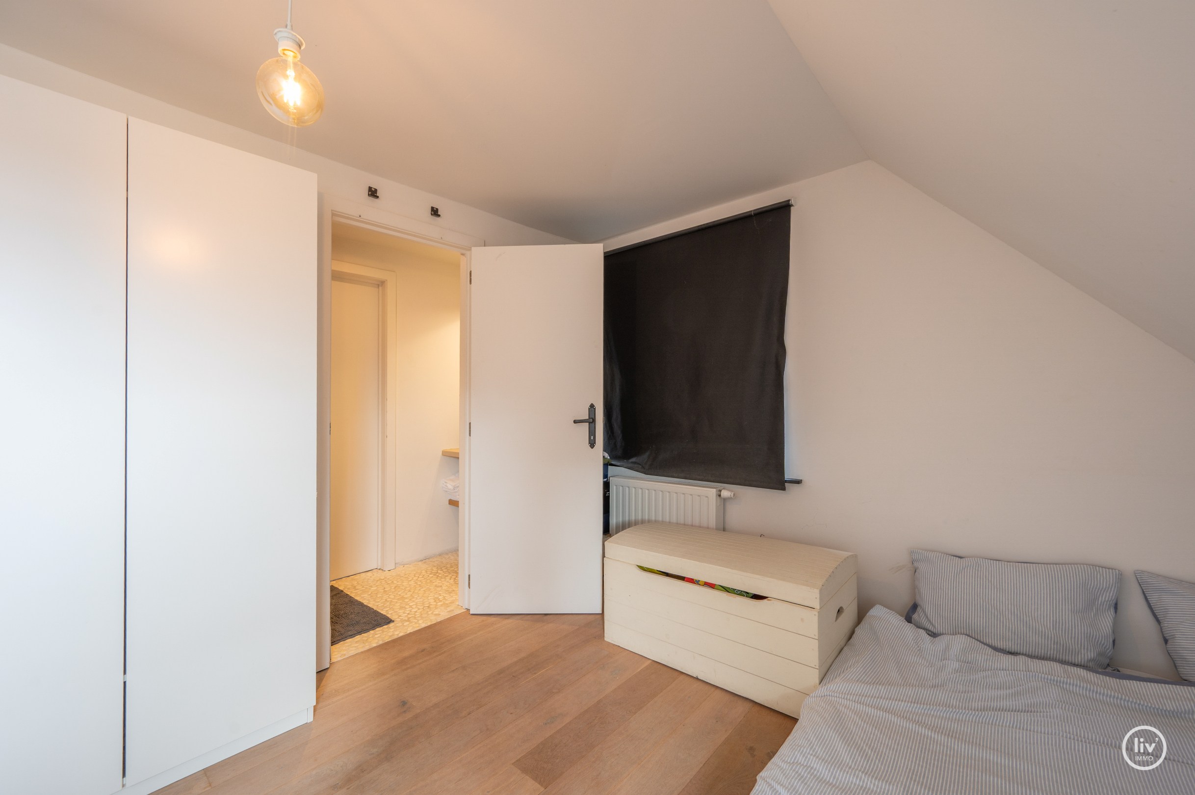 Prachtige vrijstaande villa rustig gelegen te Monikkendreef op een mooi perceel van 1000m2. 