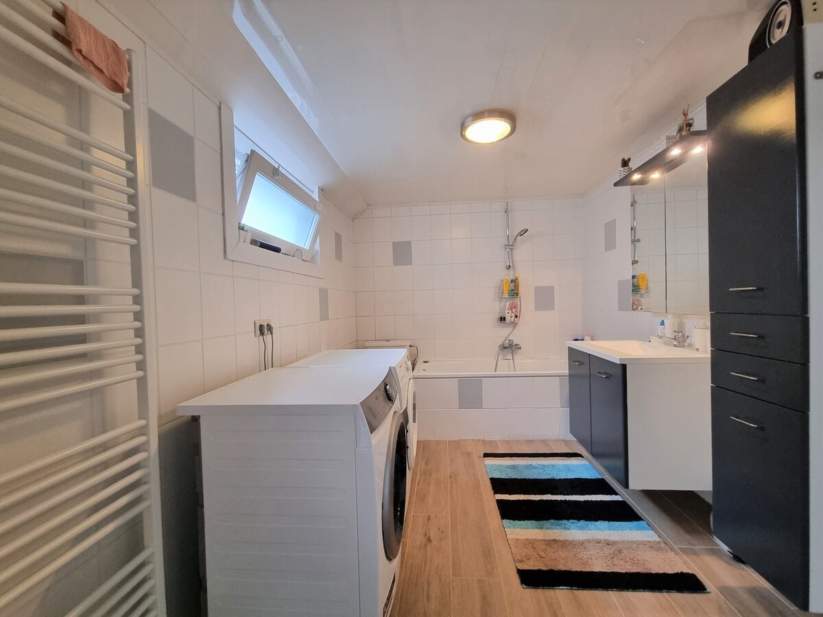 Leuke woning met mooi terras en achteruitgang te Heist 