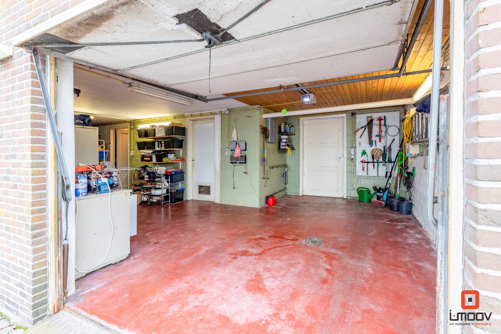 Stijlvolle villa met grote tuin 