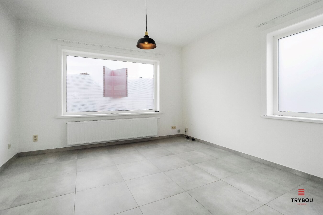 Gerenoveerde alleenstaande woning met 3 slaapkamers op perceel van 562m² 