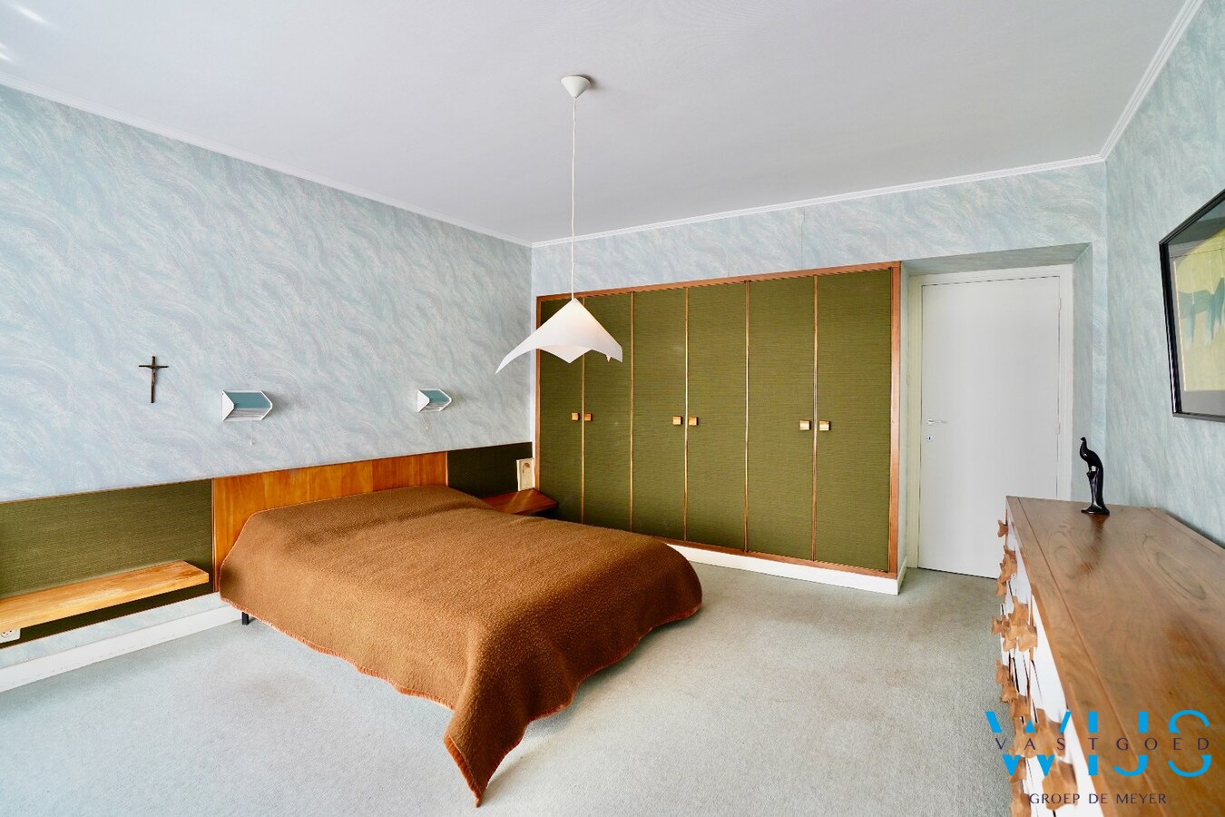 Karaktervolle en instapklare woning met uitzonderlijk perceel van 1.445 m² in hartje Ertvelde 
