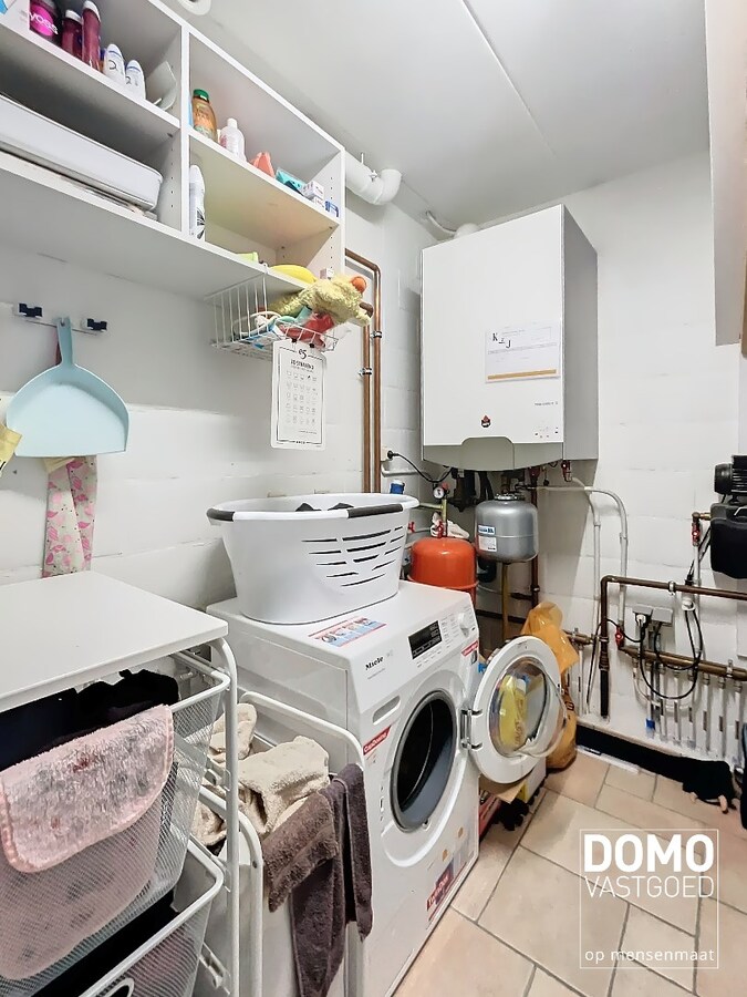 RUIME WONING MET 3 SLAAPKAMERS, TUIN EN RUIME PARKING IN SPALBEEK 