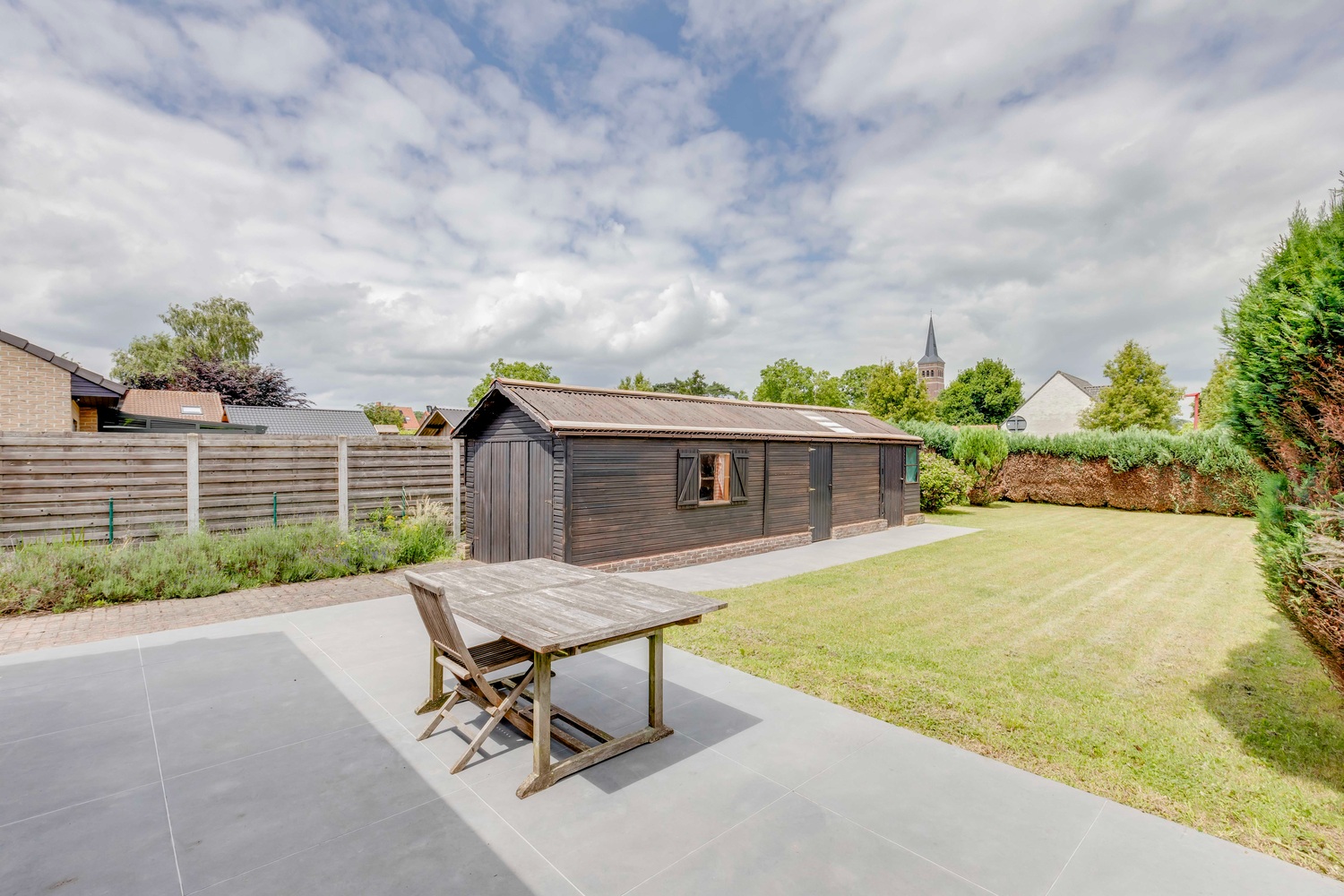 Instapklare half open bebouwing 