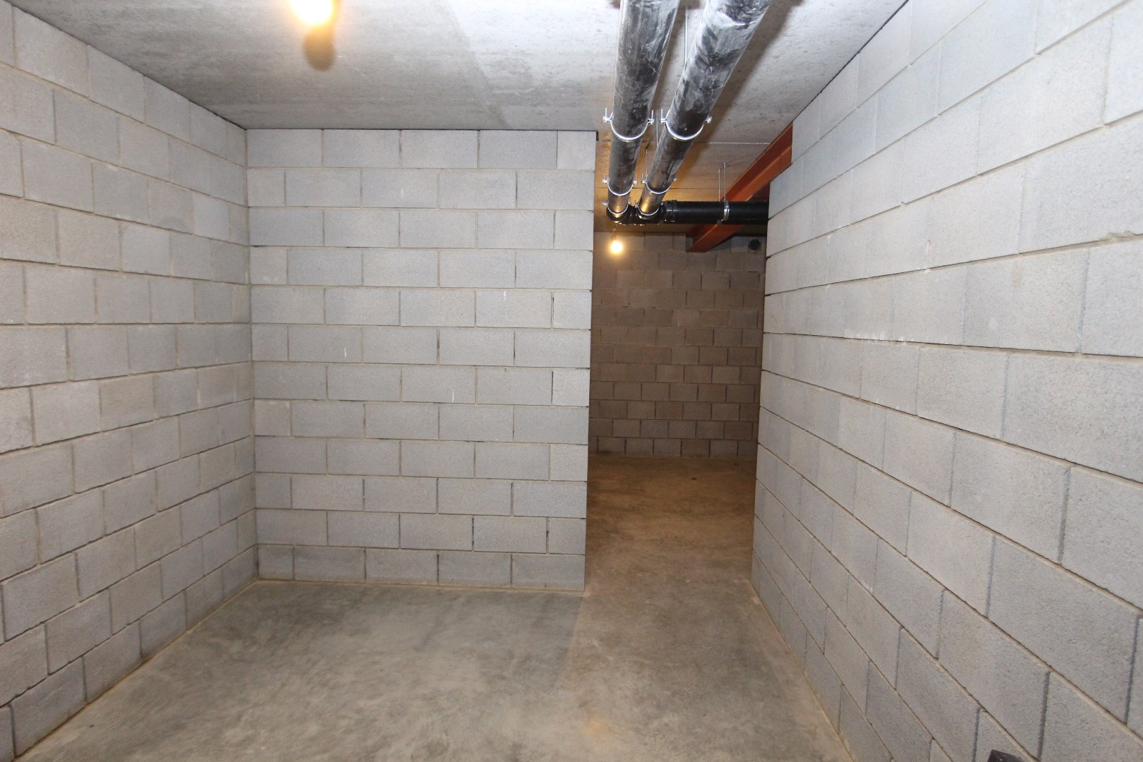 PRACHTIG AFGEWERKTE WONING (2020) 