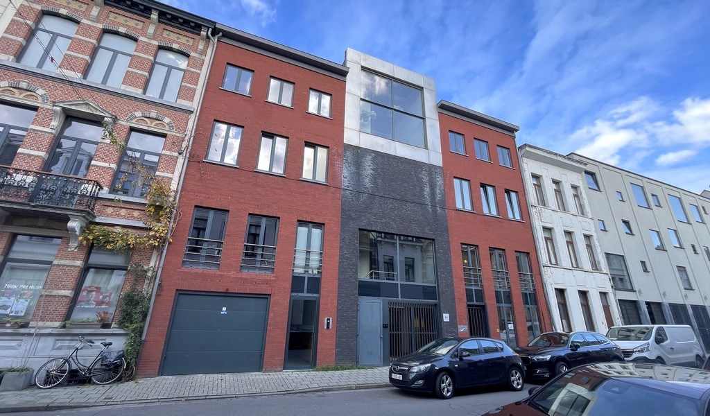 Kantoor met terras te huur aan het Zuid in Antwerpen