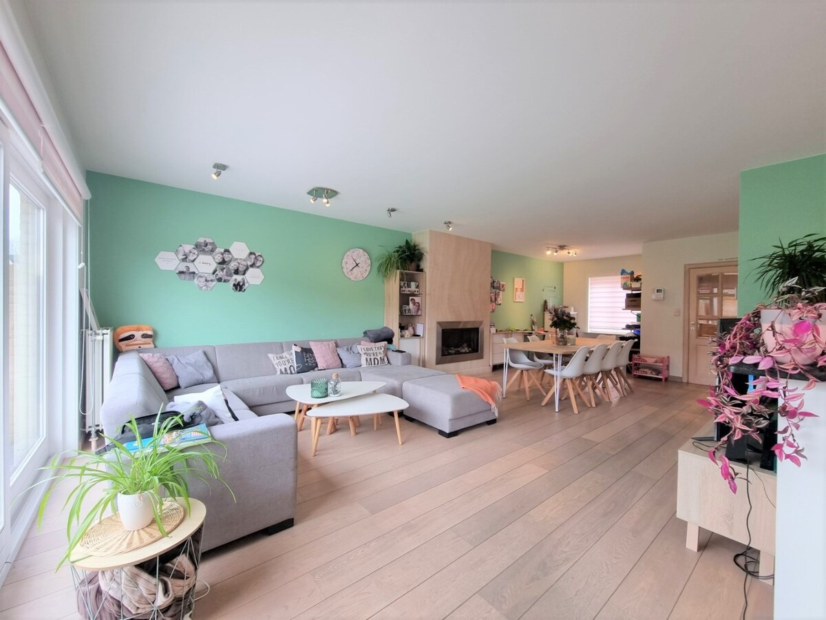 Mooie gezinswoning met tuin &amp; garage in rustige, kindvriendelijke woonwijk - Dudzele 