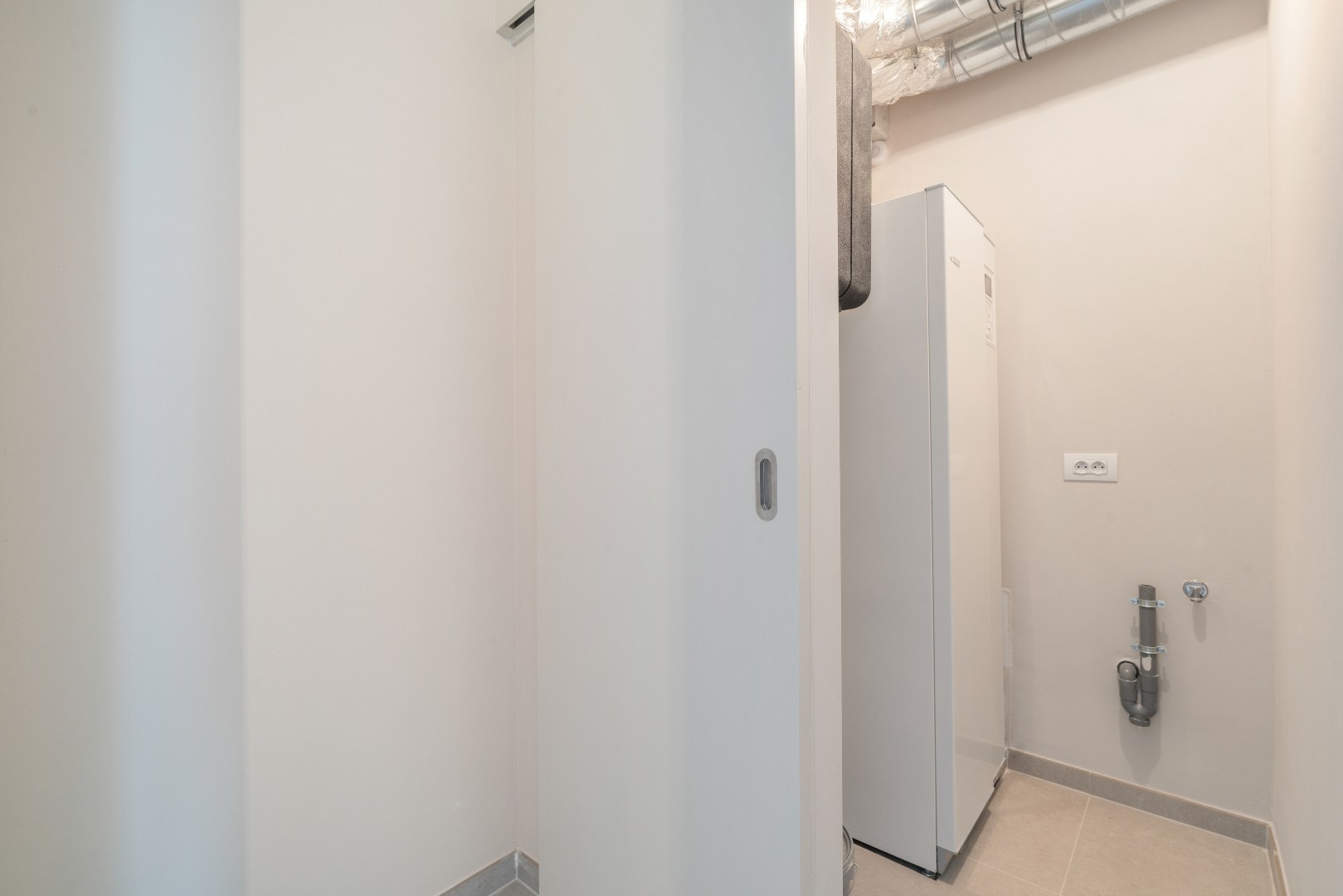 Nieuwbouwappartement met twee slaapkamers, terras en ondergrondse autostaanplaats in Zulte! 