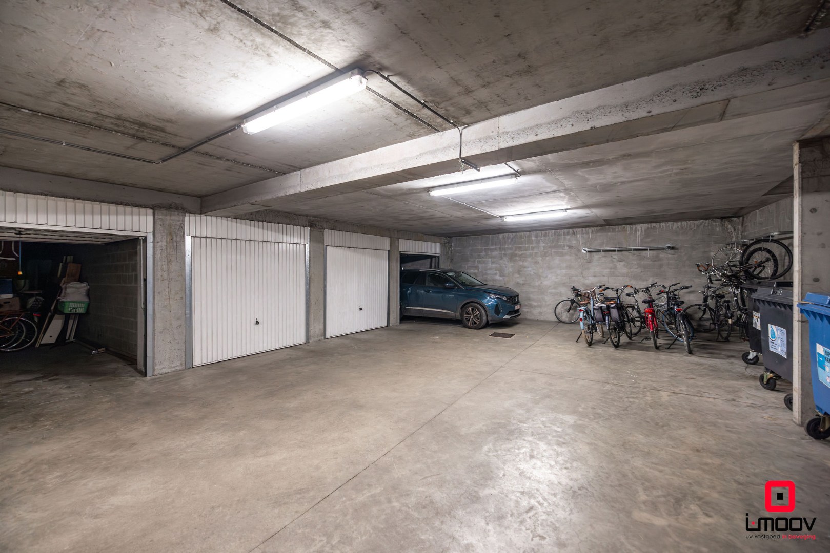 Ruim en lichtrijk appartement met uitzonderlijk terras en autostaanplaats in hartje Gent 