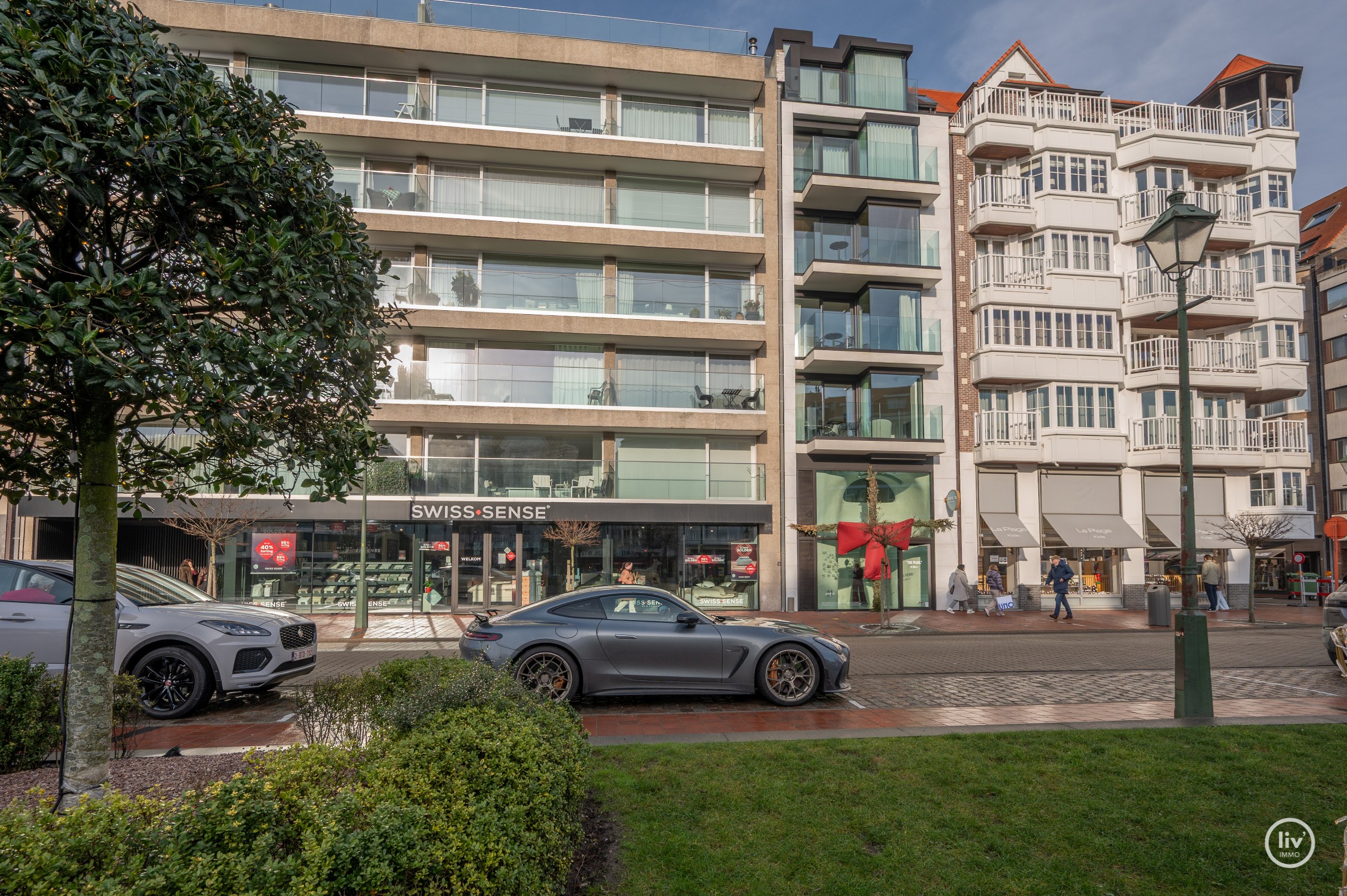 Duurzaam nieuwbouwappartement voorzien van een topafwerking &amp; een open zicht op het Driehoeksplein. 