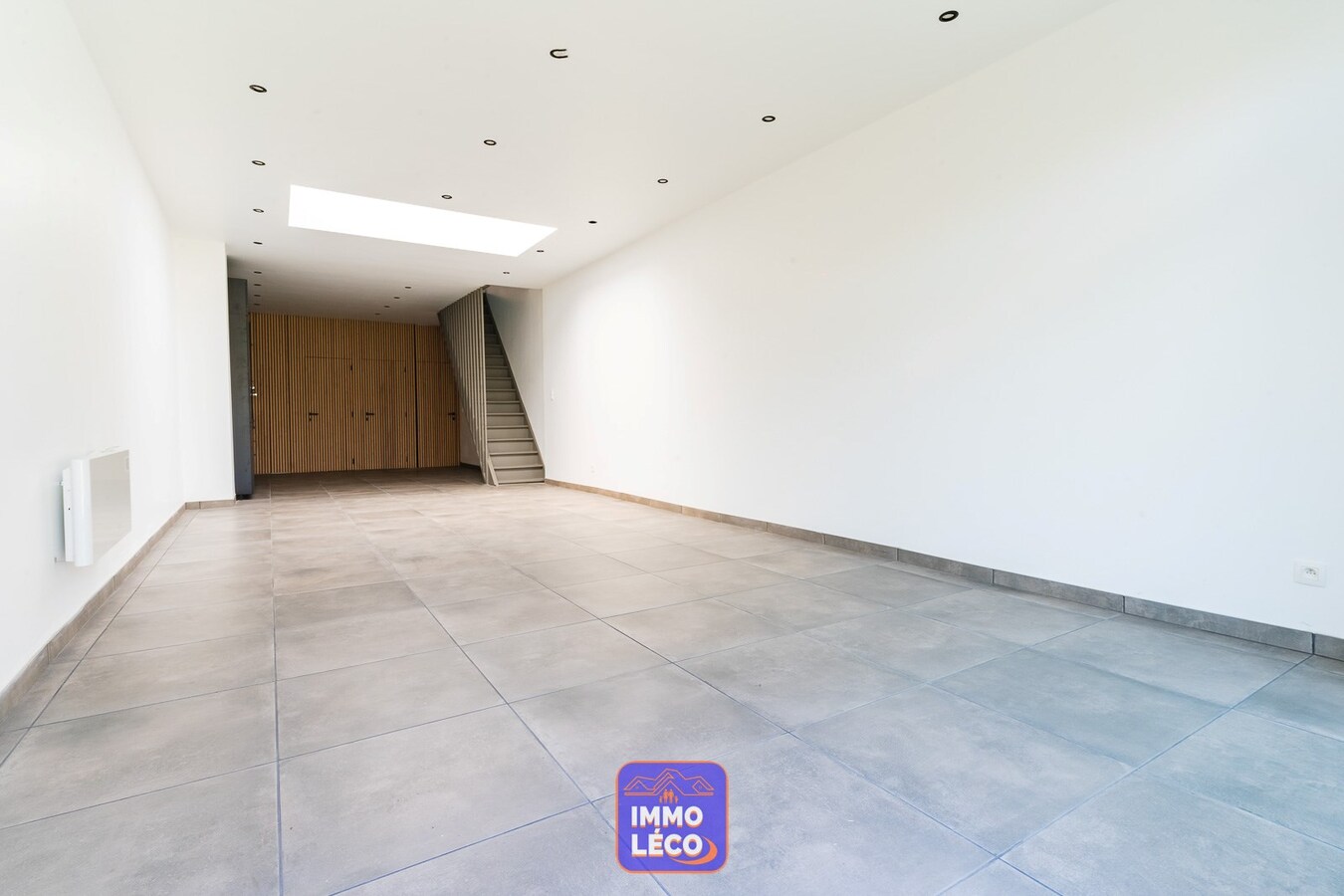 Maison rénovée en 2024 avec jardin. 