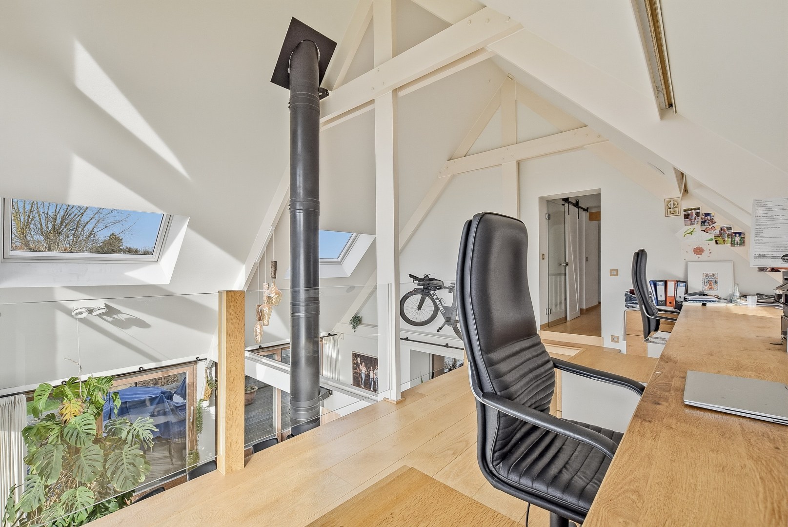 Restaurant met privéwoning en 2 B&amp;B-kamers op 4.370 m² 