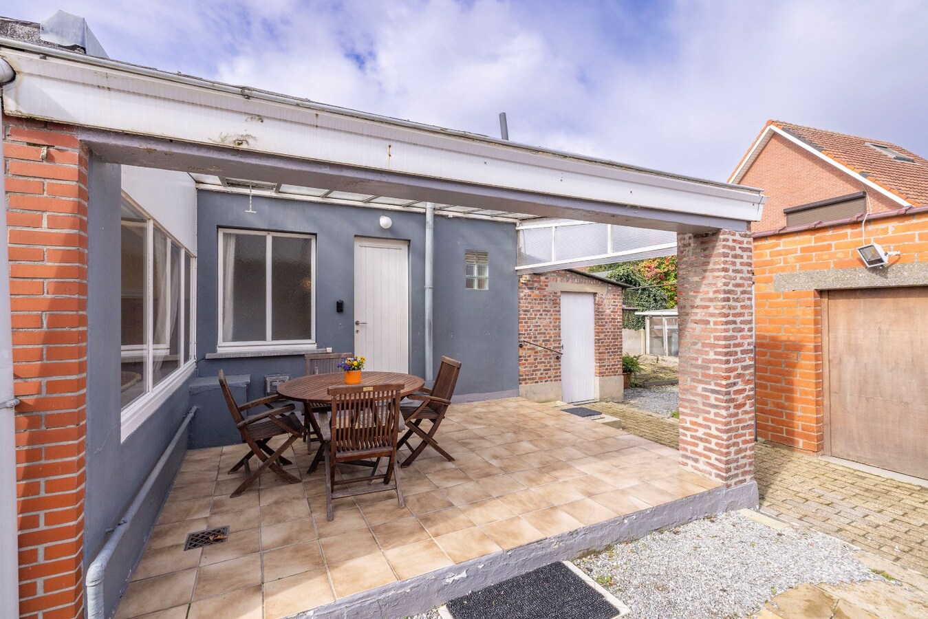 Uitstekend gelegen laagbouwwoning met tuin 