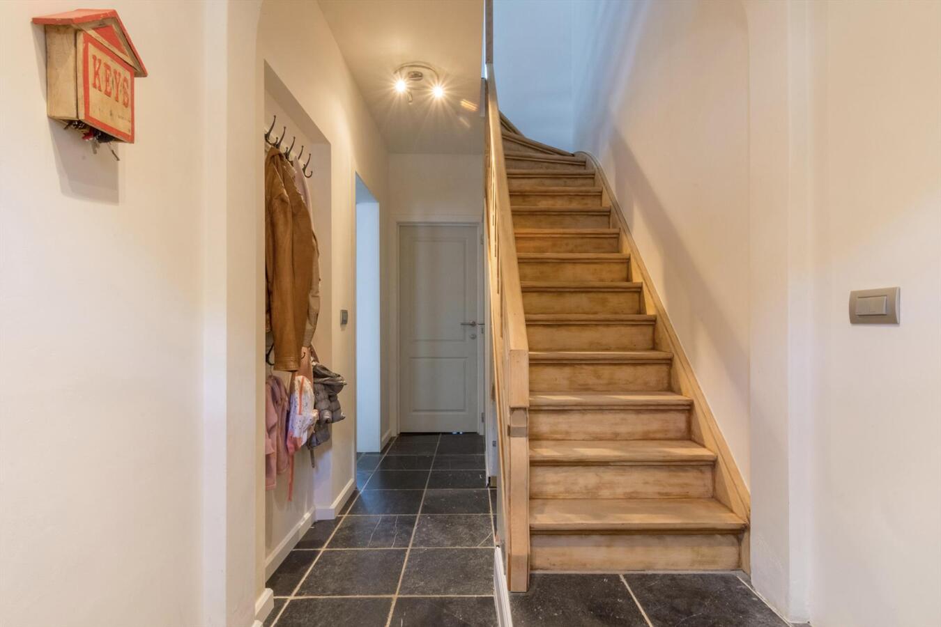 Instapklare woning met zonnige tuin op toplocatie 