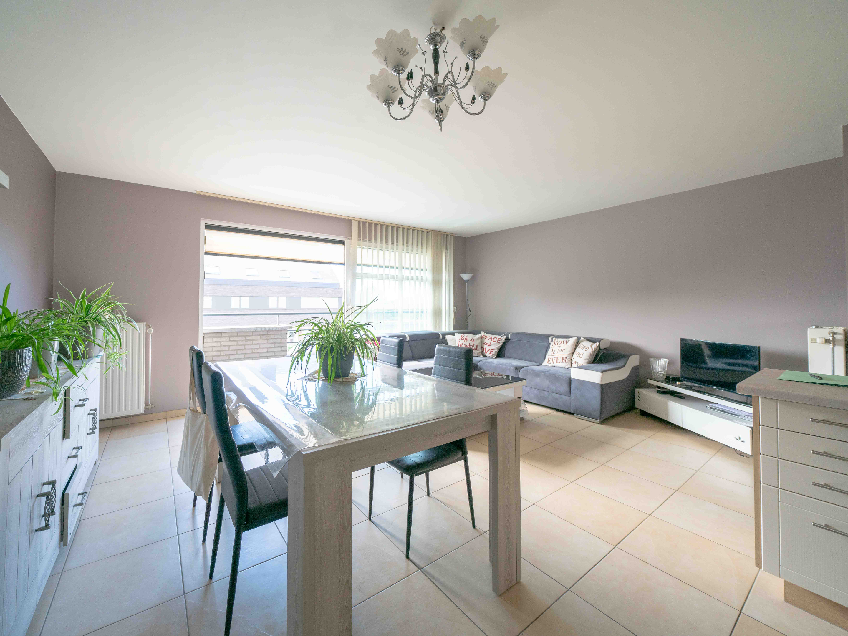 Instapklaar 2-kamer appartement nabij centrum Dilbeek 