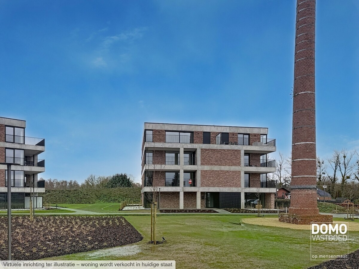 RUIM APPARTEMENT MET PRACHTIG TERRAS, LIFT EN GARAGEBOX IN CENTRUM KERMT 