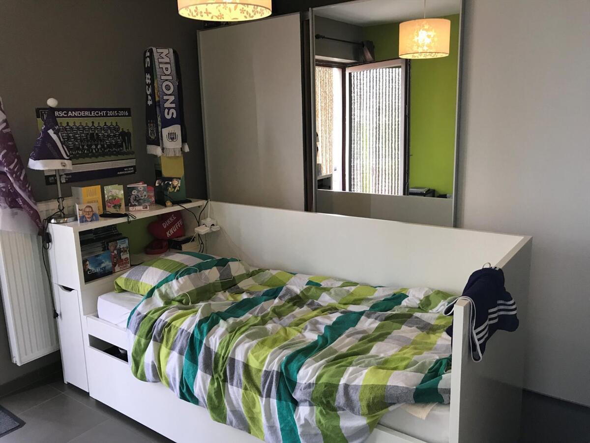 Ruim appartement met 3 slaapkamers en ruim terras 