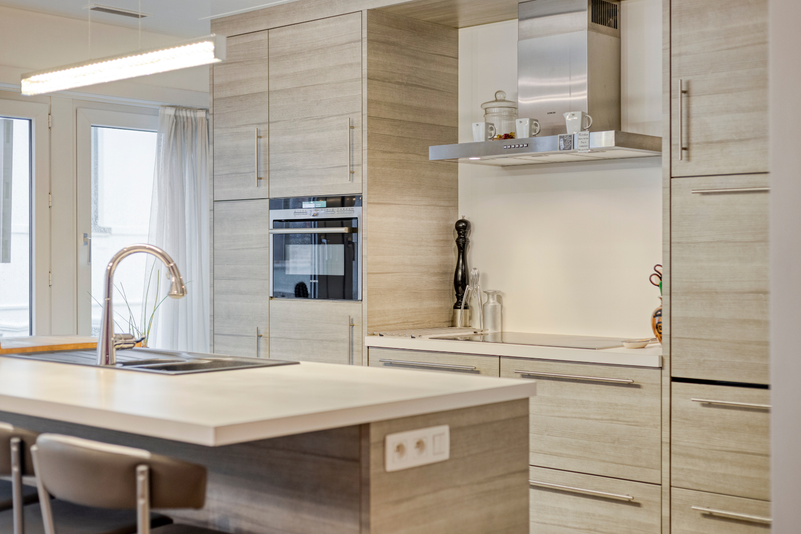 Ruime en centraal gelegen woning met dubbele garage 