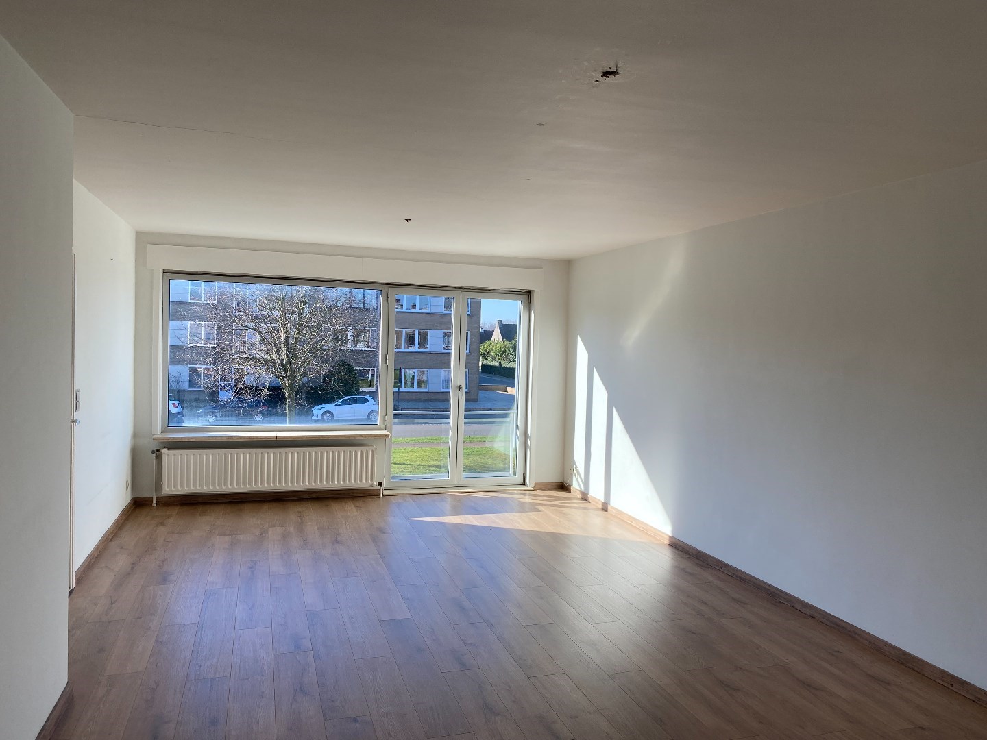 Ruim appartement met 2 slpk en garage 