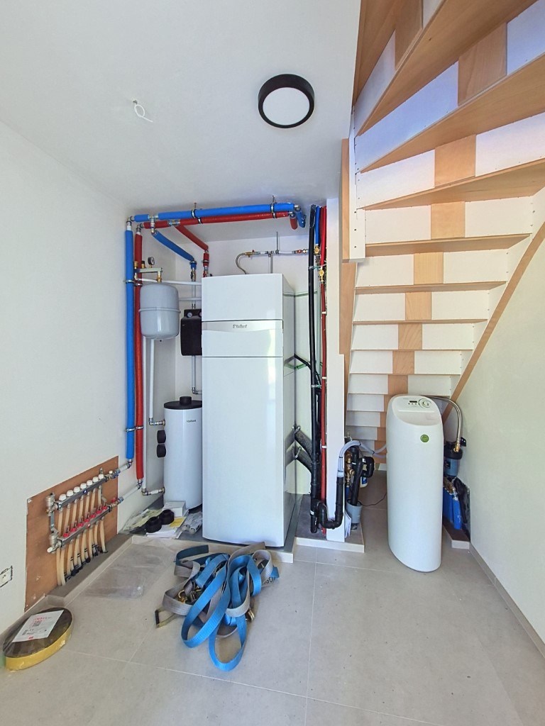Nieuwbouwwoning met 3 slpk en polyvalente ruimte 