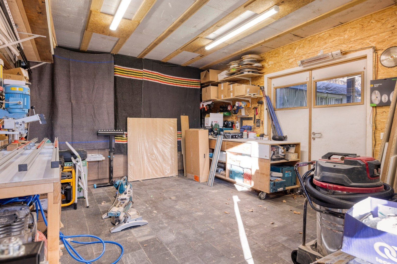 Rustig gelegen, energiezuinige gezinswoning met 4 slpk. nabij Lommel-centrum 