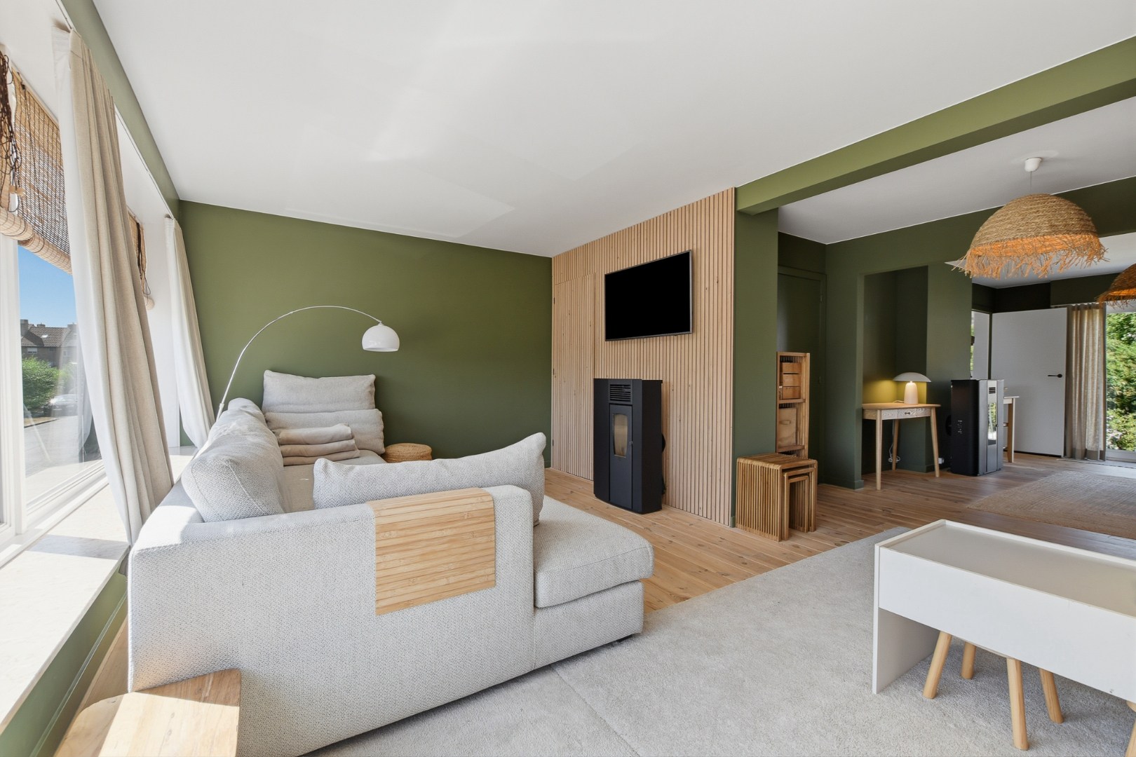 Gerenoveerde bel-etagewoning met garage, tuin en 3 slaapkamers te Blankenberge! 