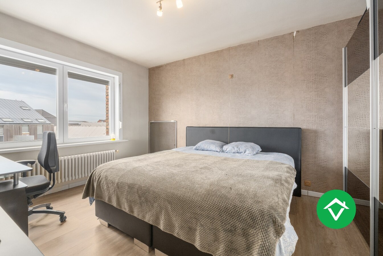 Appartement met 2 slaapkamers en groot terras  in centrum Aartrijke 