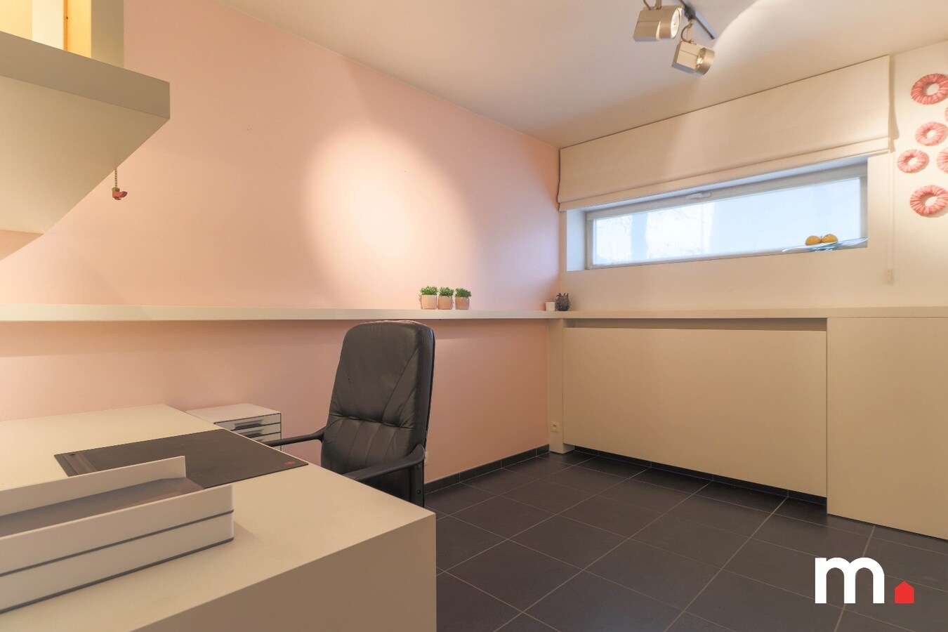 Handelspand met woonst te Heule ! 