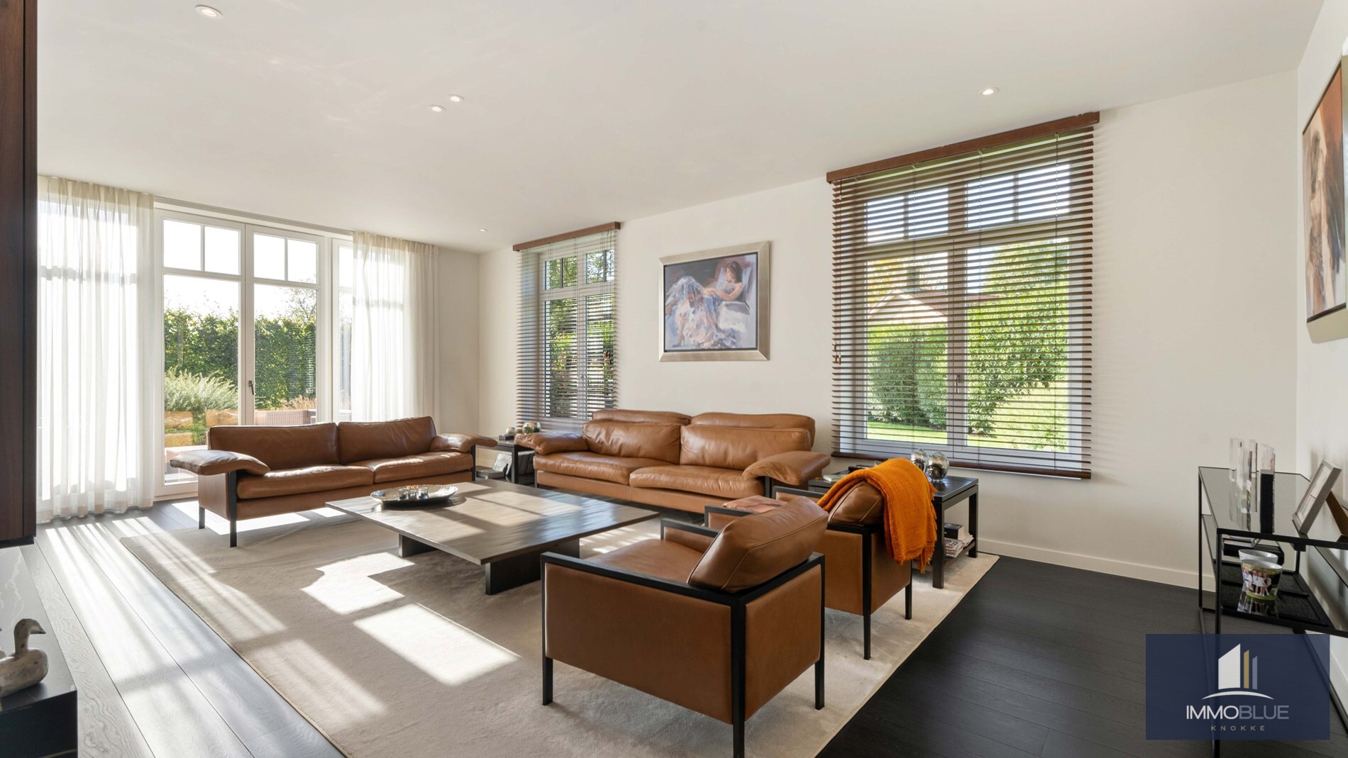 Exclusieve villa gelegen in een rustige, residentiële wijk . 