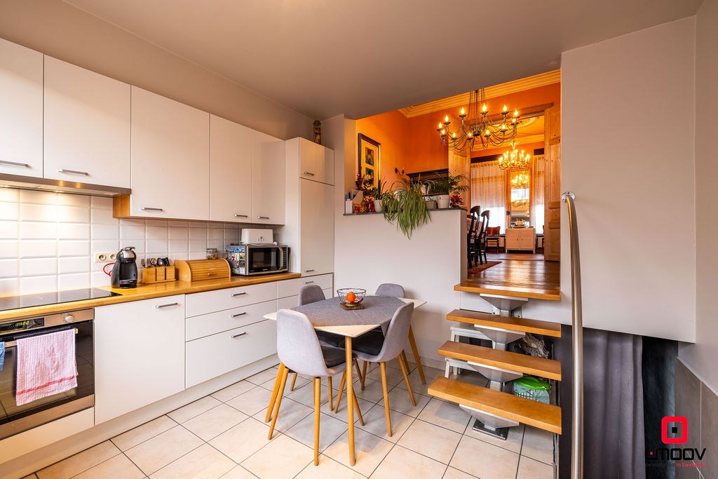 Bel-étage woning met 5 slaapkamers in Gent 