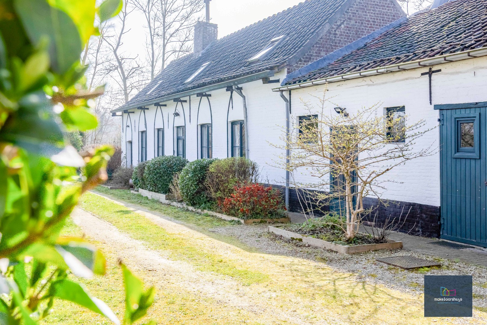 Unieke hovenierswoning op een perceel van 1 ha 18a 84ca 