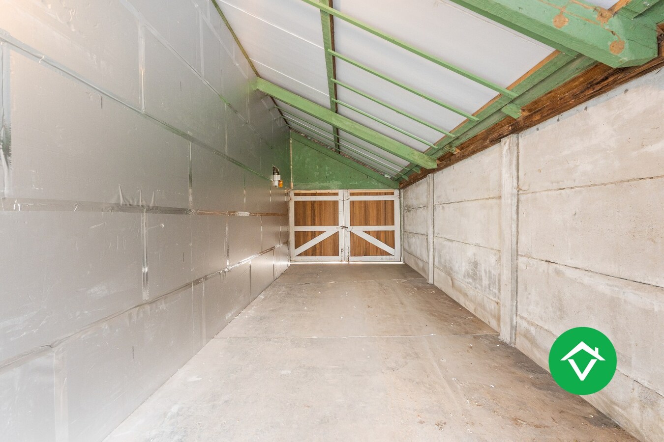 Volledig gerenoveerde woning (EPB B) met garage op topligging te Eernegem 