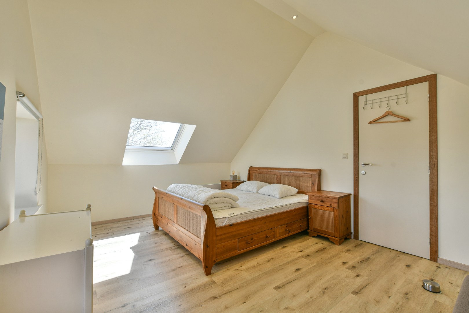 Authentieke hoeve met bouwland &amp; stallen op unieke landelijke ligging tussen De Haan en Nieuwmunster 
