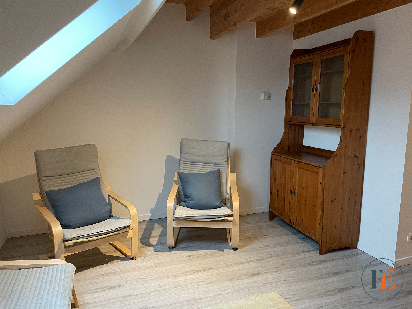 Gezellig bemeubeld duplex-/studioappartement in Mariakerke 