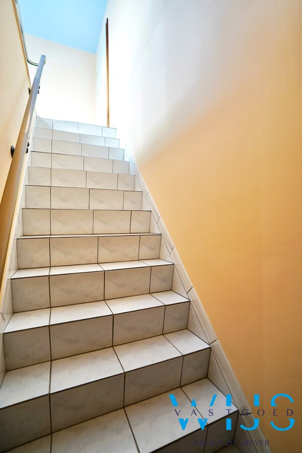 Ongelooflijk goed onderhouden bungalow te Bassevelde ! 