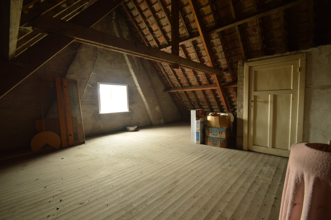 Te renoveren, goed gelegen halfopen bebouwing - Westkapelle 