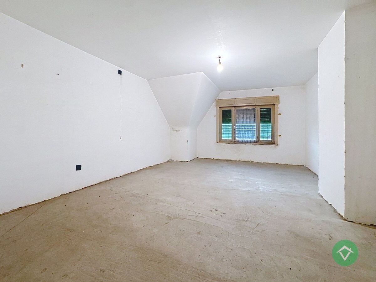 Alleenstaande woning met vergezichten te Zwevezele 