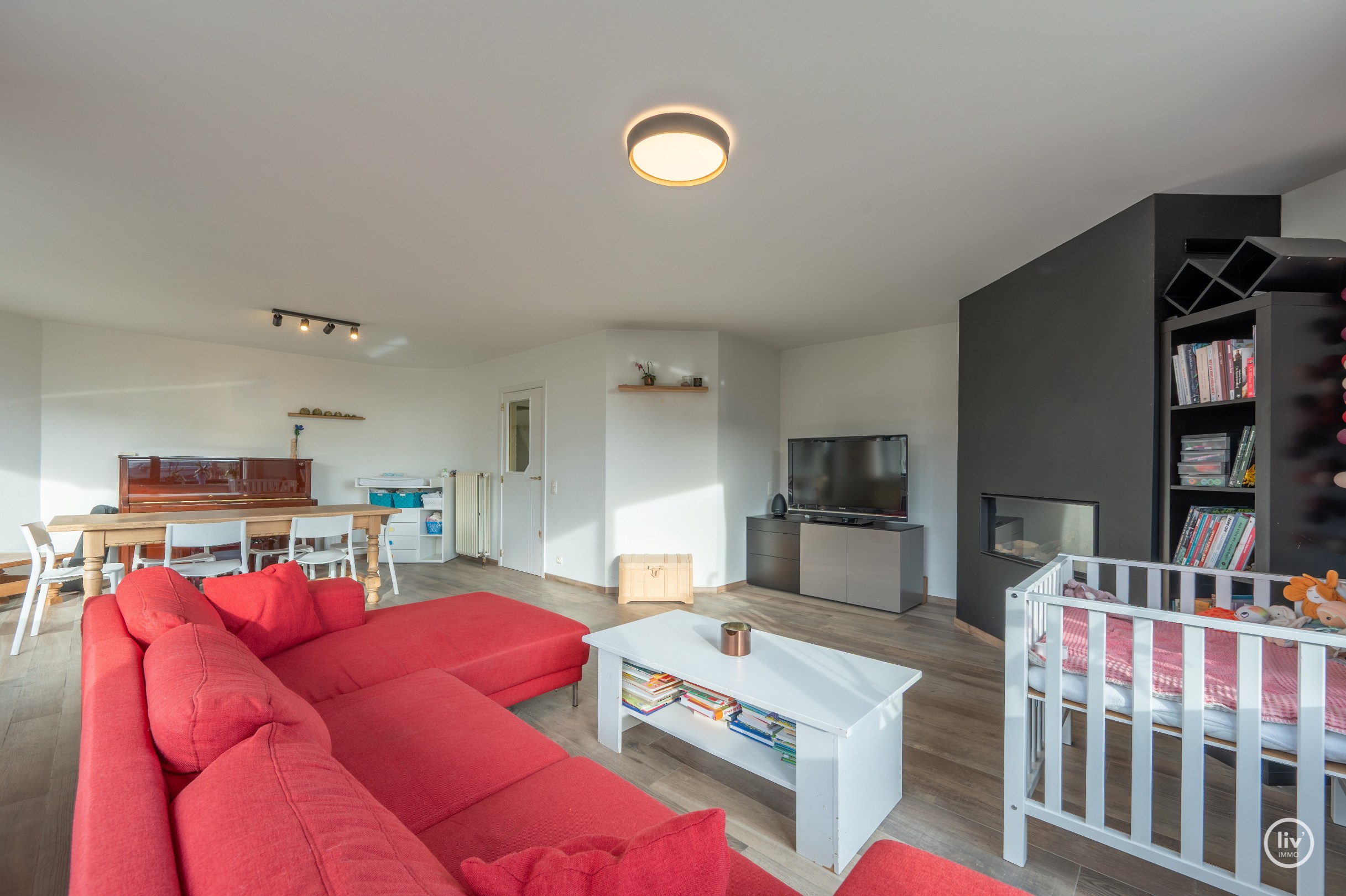 Centrale gelegen villa gelegen op een boogscheut van Knokke Centrum met ruim perceel (ideaal in combinatie met een commerciële activiteit) 