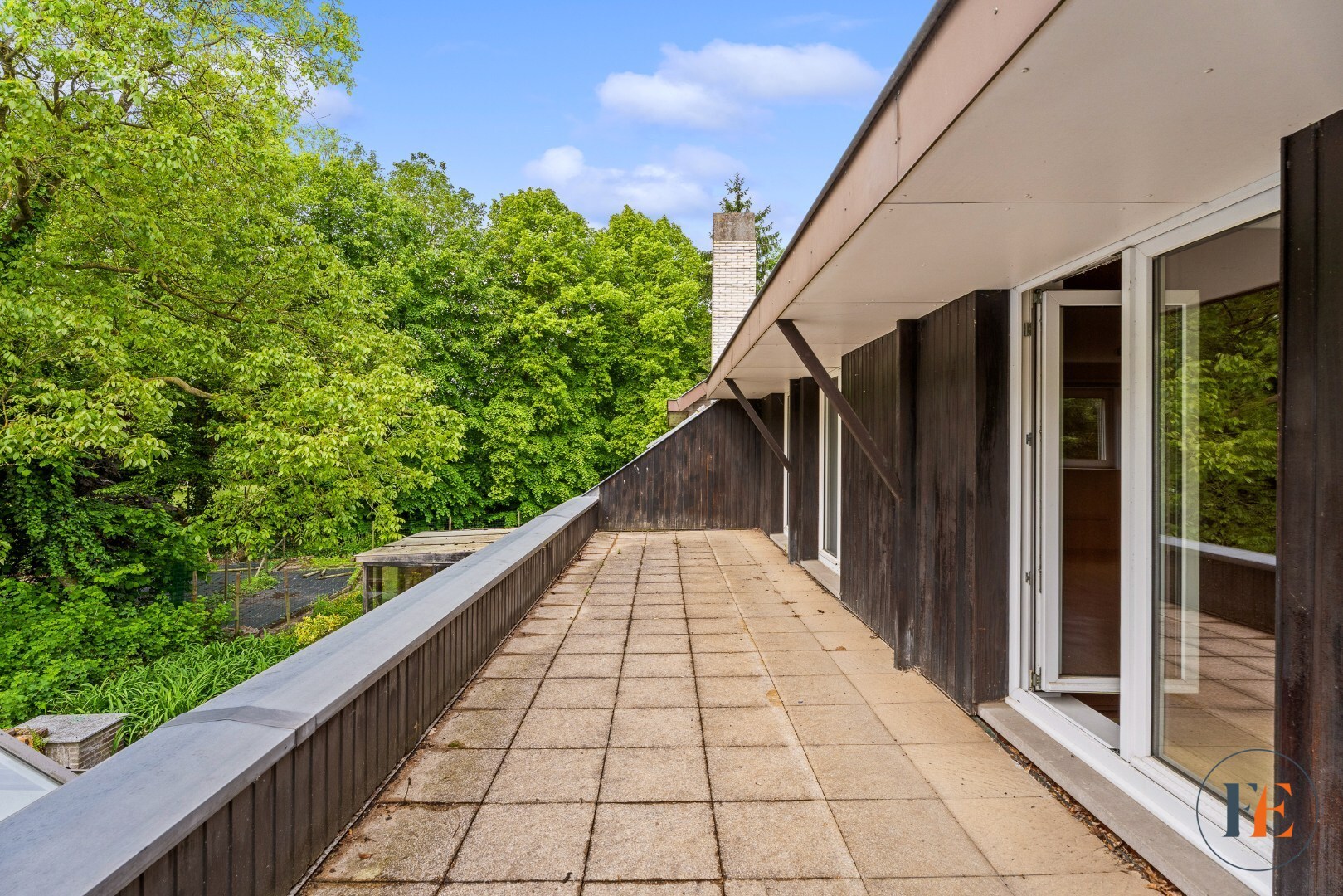 Exclusieve te renoveren HOB te Baarle-Drongen op een perceel van ca.2.000m2 met richtprijs 