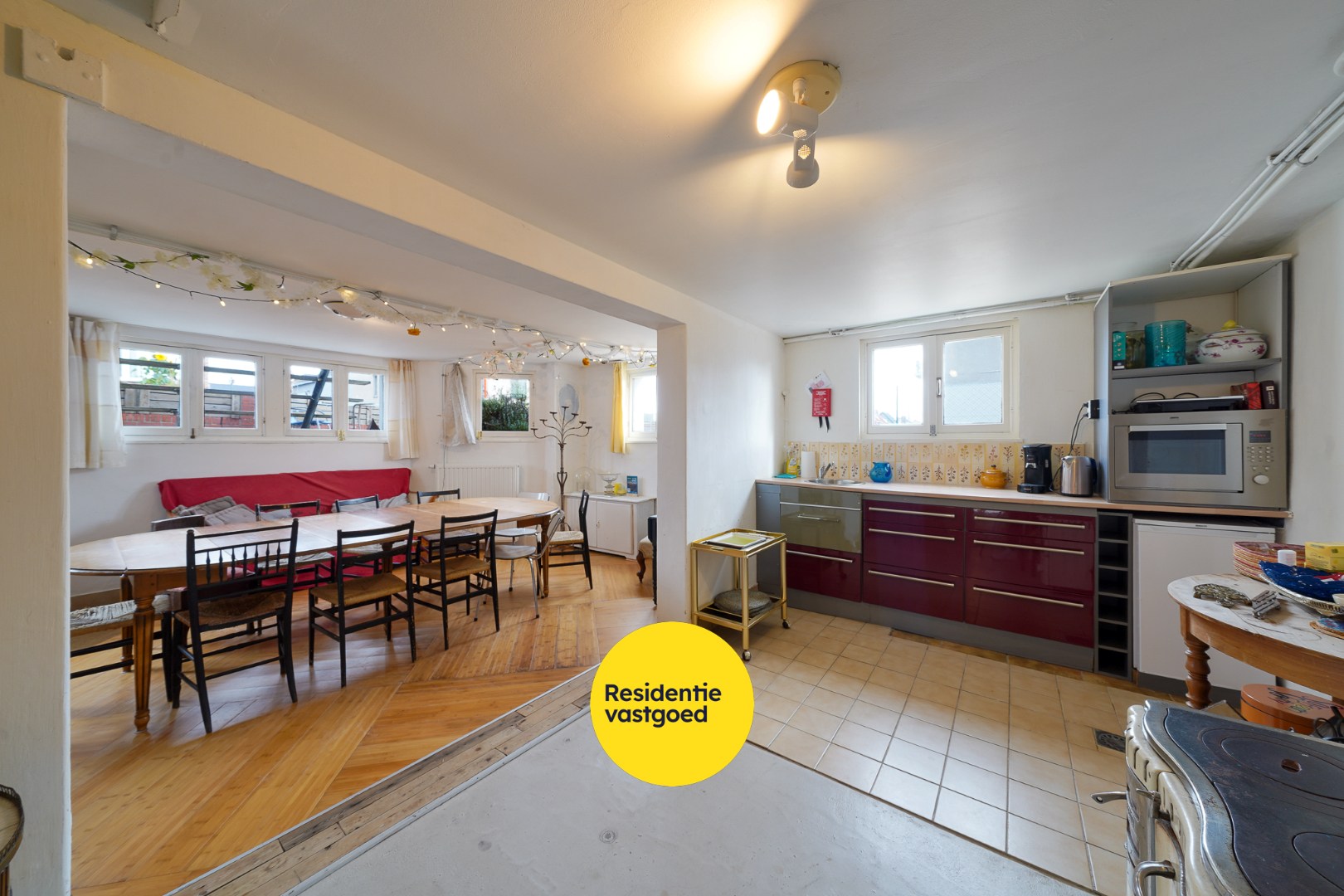 Unieke en karaktervolle hoekwoning te Raversijde 