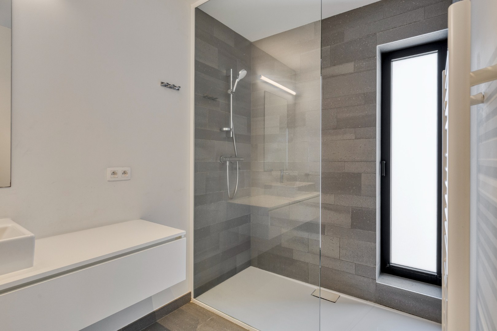 Instapklaar appartement met ruim terras en 2 slaapkamers - EPC A 