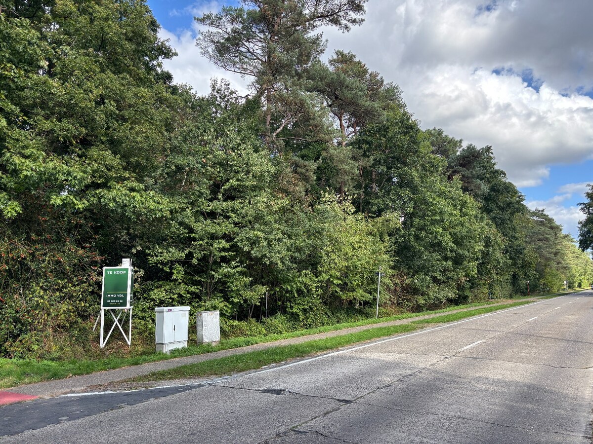 Bouwgrond voor open bebouwing – 1.533 m² in groene omgeving nabij centrum Sint-Antonius 