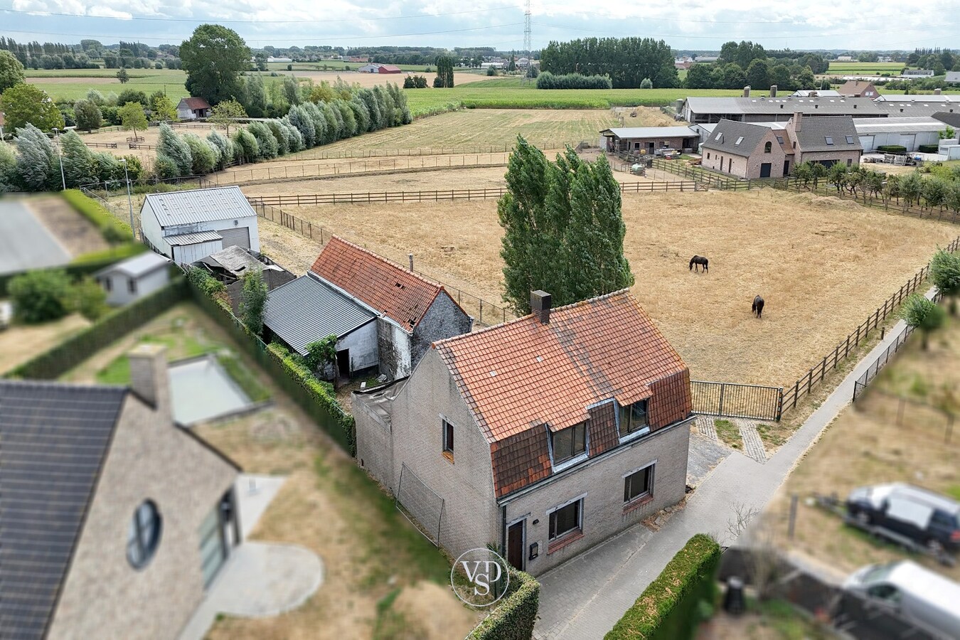 Renovatieproject met bijgebouwen 
