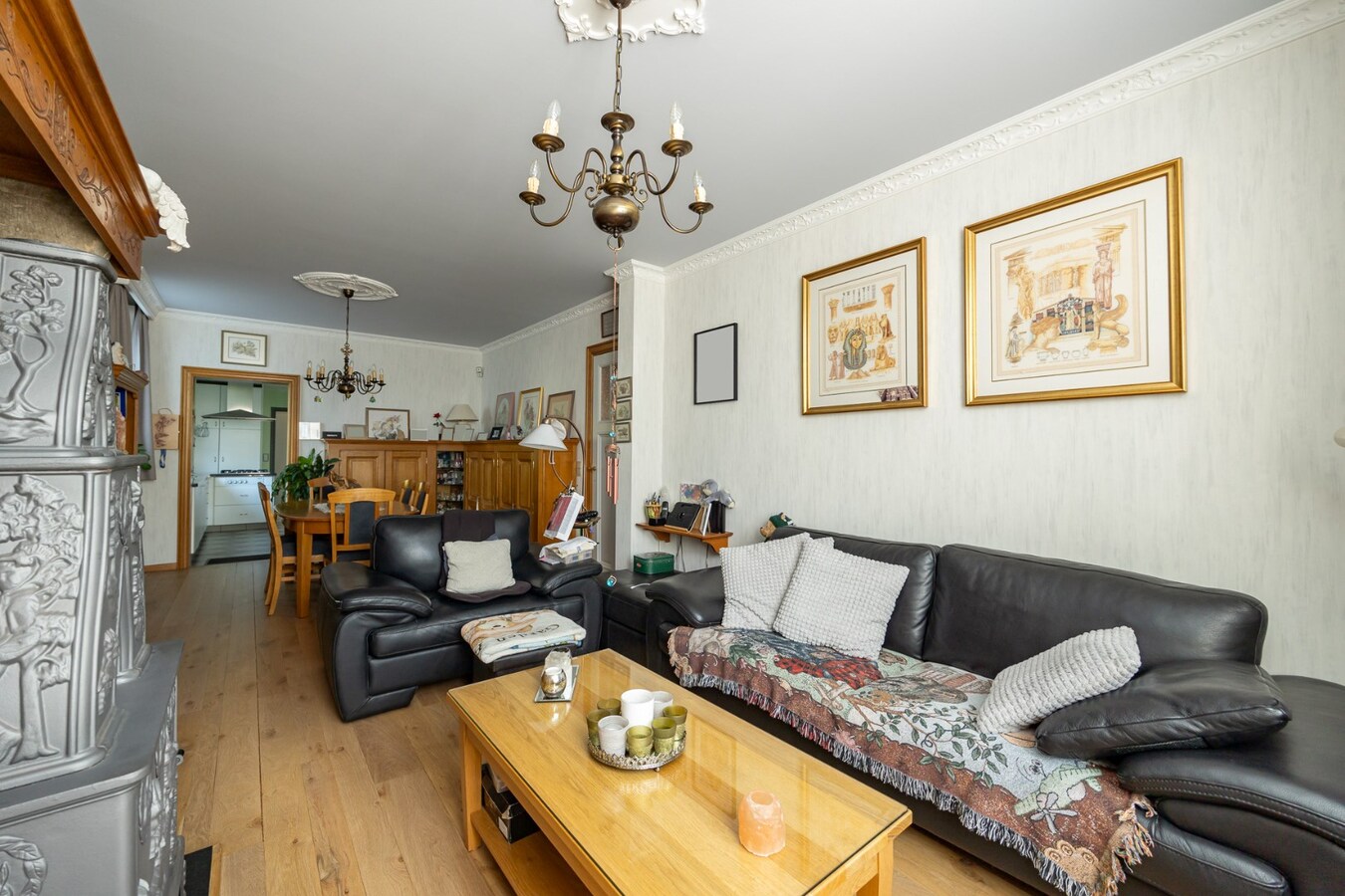 Karaktervolle gezinswoning met 6 slaapkamers in hartje Schilde 